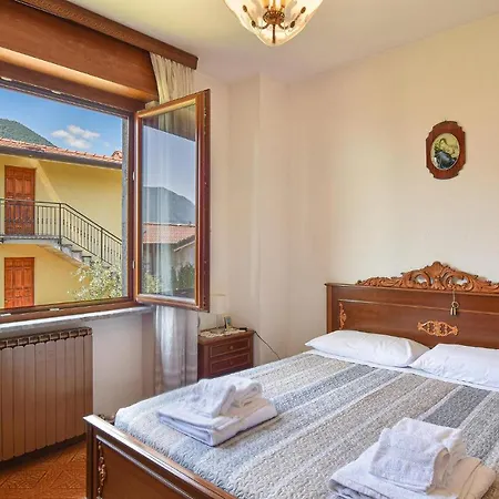 3 Bedroom Amazing In Riva di Solto