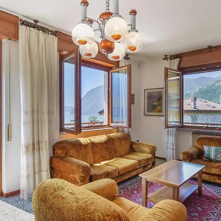 3 Bedroom Amazing In Apartment Riva di Solto