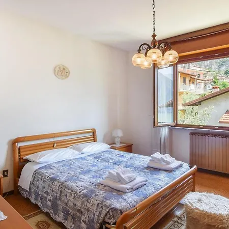 Apartment 3 Bedroom Amazing In Riva di Solto