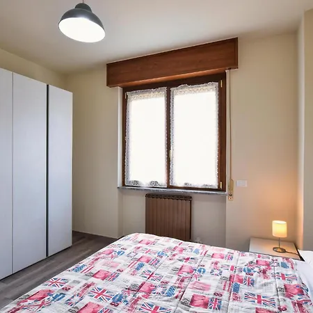 Apartment 3 Bedroom Lovely In *